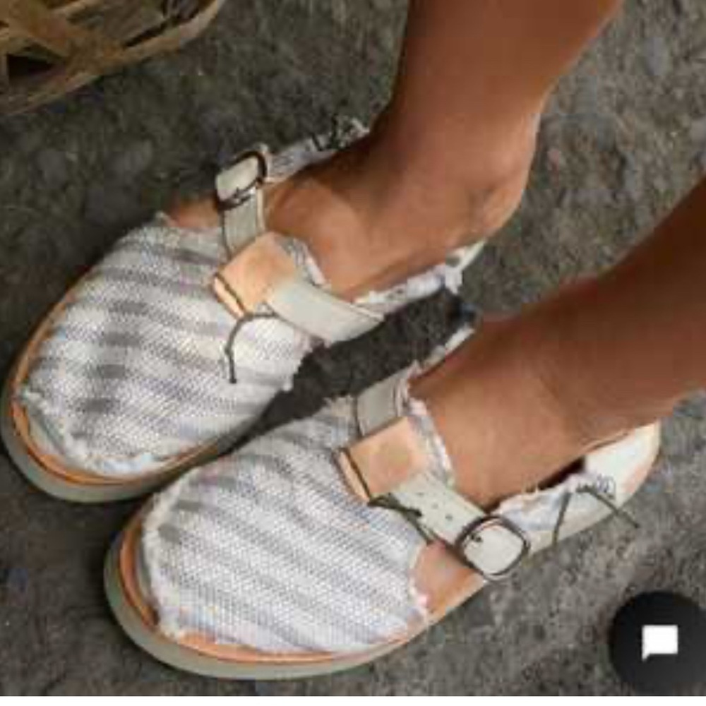 Satorisan Benirras Sumbe in Gray Size 41/9.5